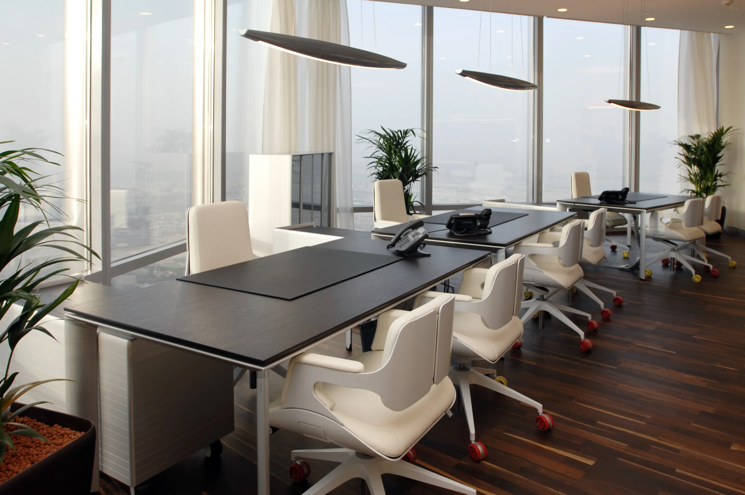 Level 139 Office, Burj Khalifa, workstations