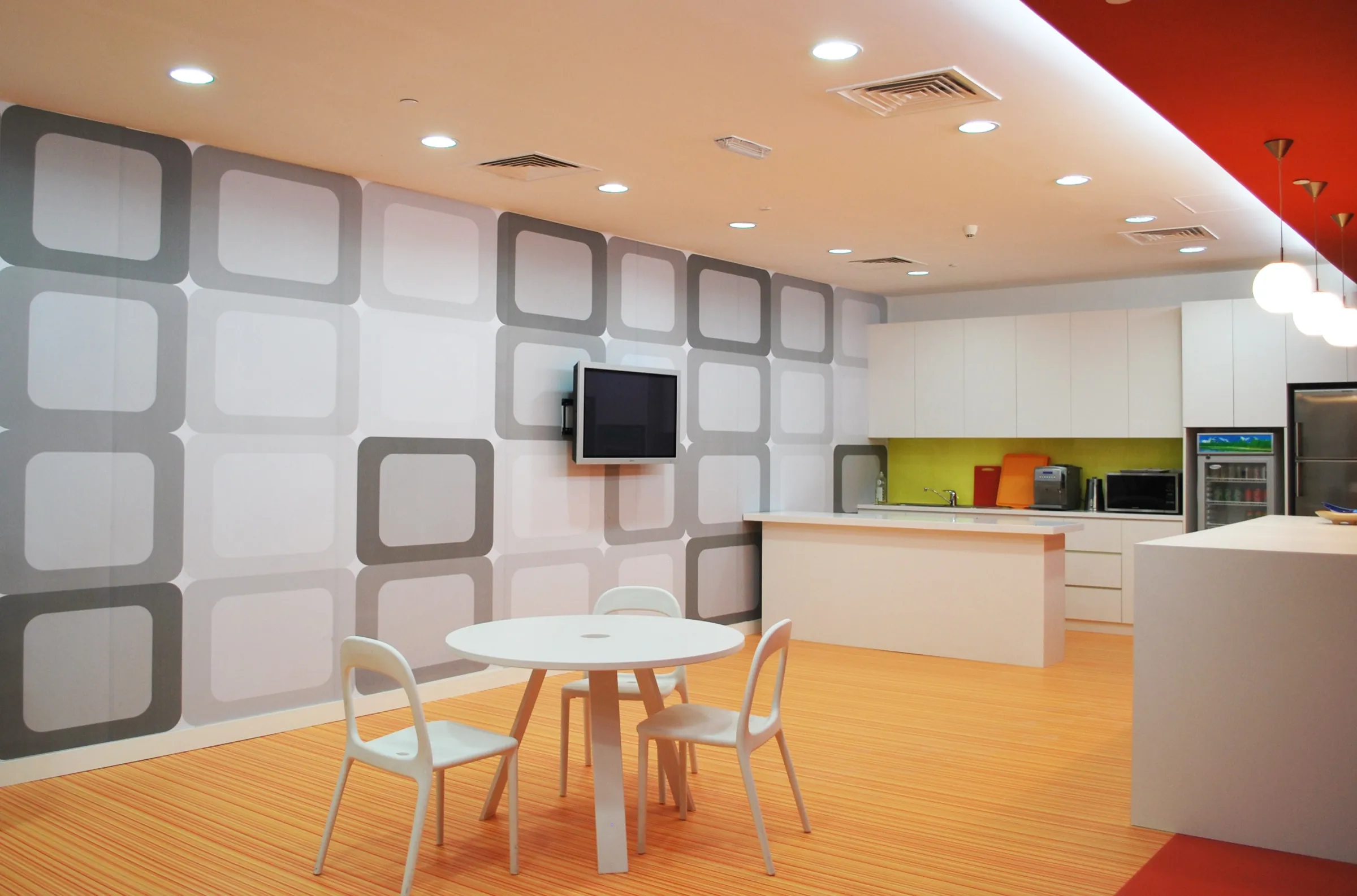 Sony, pantry